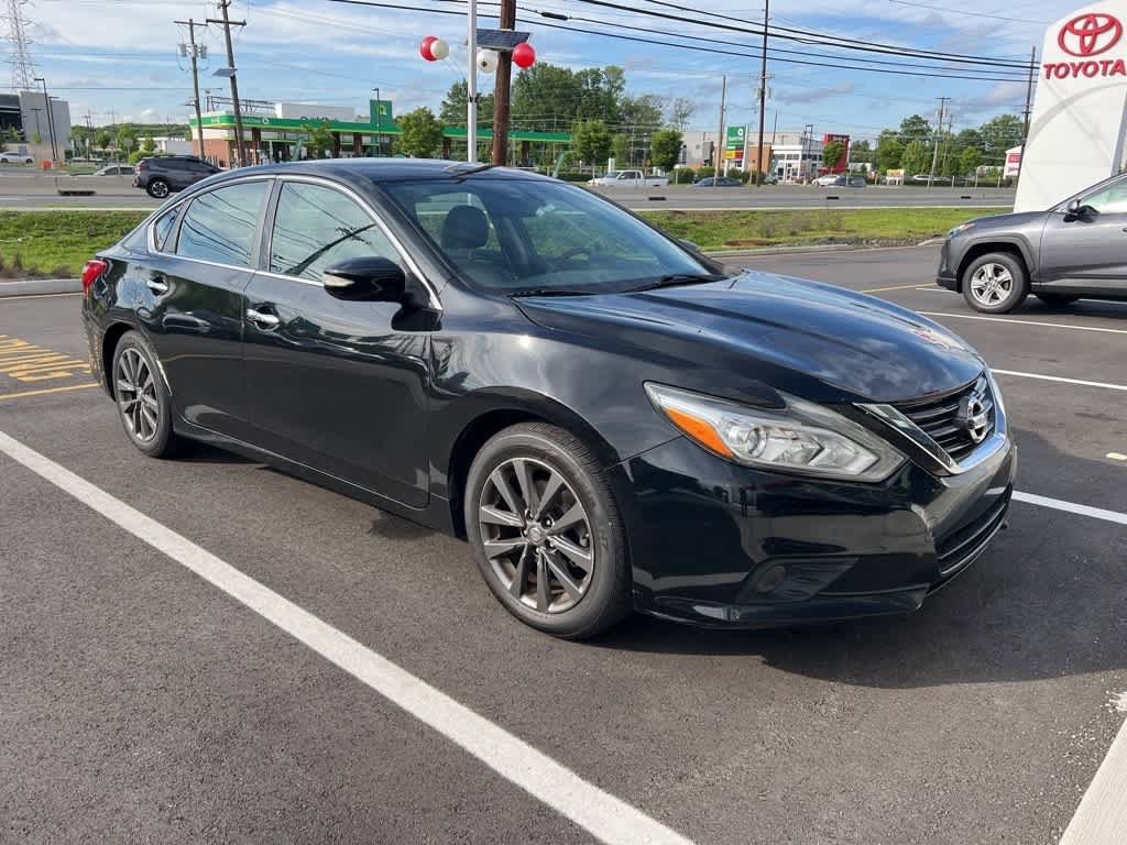 Used 2017 Nissan Altima SL with VIN 1N4AL3AP6HC186975 for sale in North Brunswick, NJ