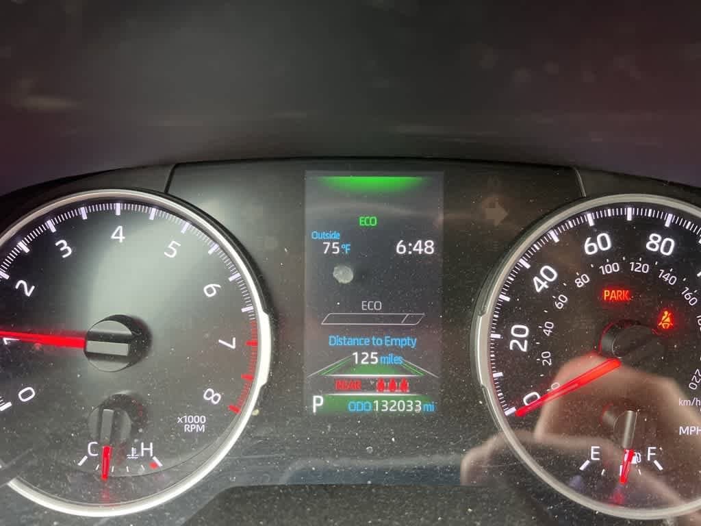 Thumbnail: 2021 Toyota RAV4 - 19