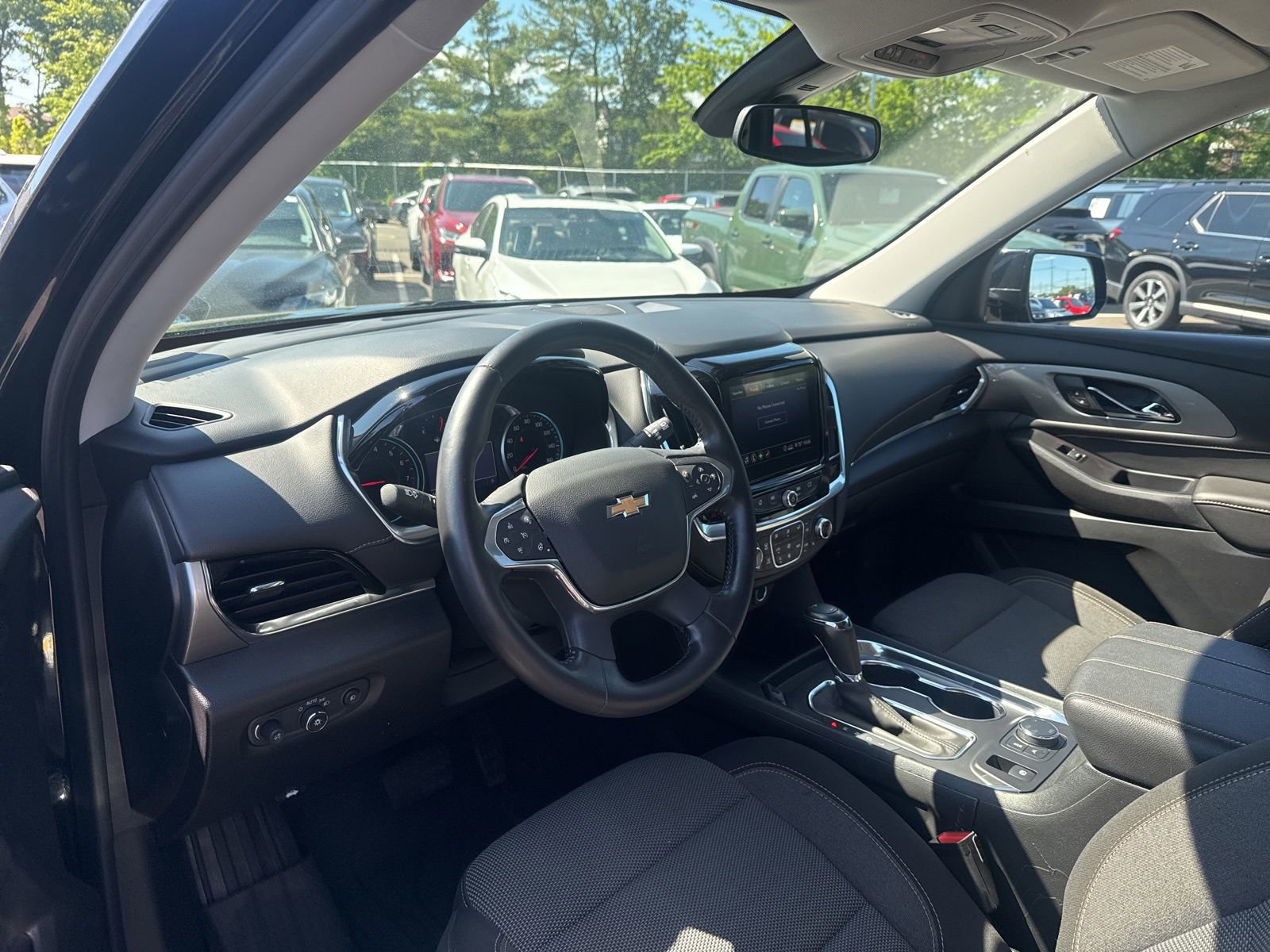 Thumbnail: 2020 Chevrolet Traverse - 18