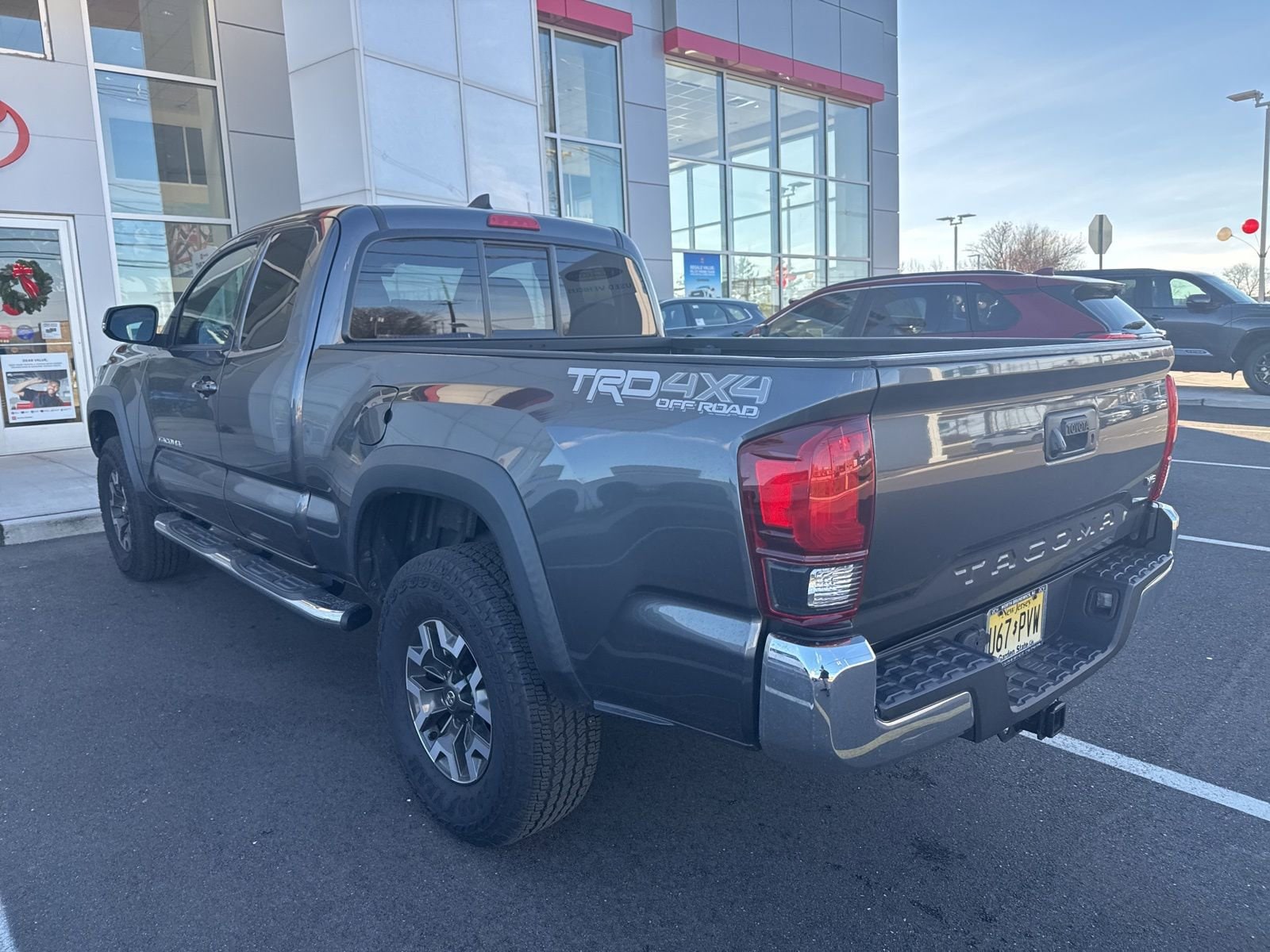 Thumbnail: 2019 Toyota Tacoma - 5