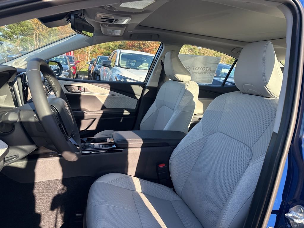 Thumbnail: 2026 Toyota Camry - 10