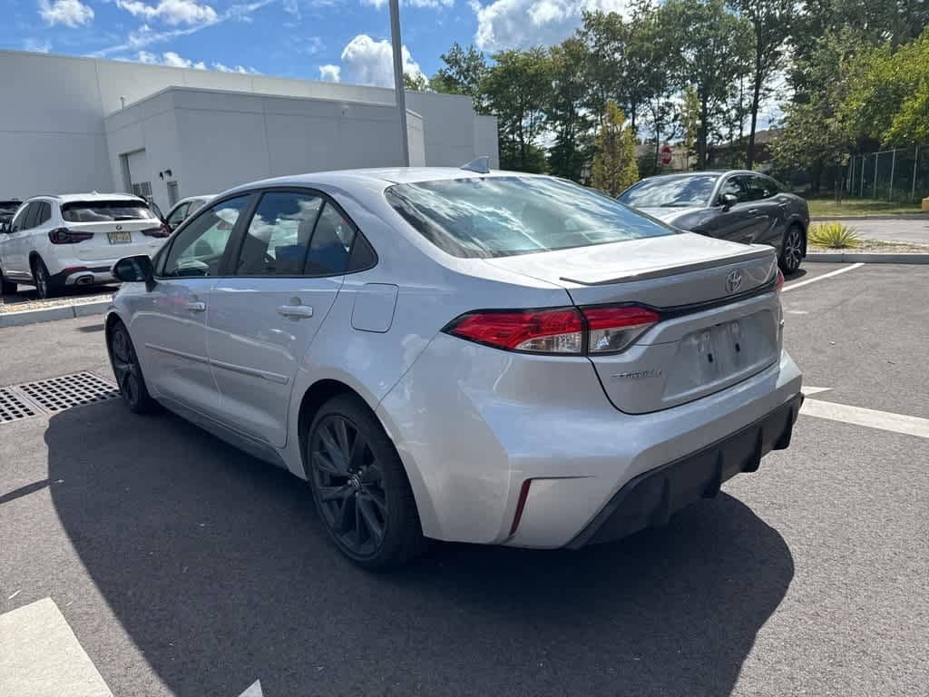 Thumbnail: 2023 Toyota Corolla - 4