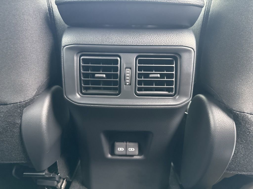 Thumbnail: 2025 Toyota RAV4 - 25