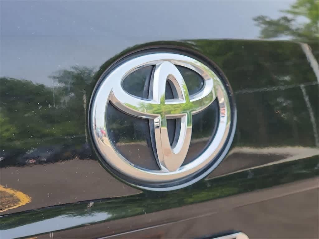 2022 Toyota Highlander LE 35