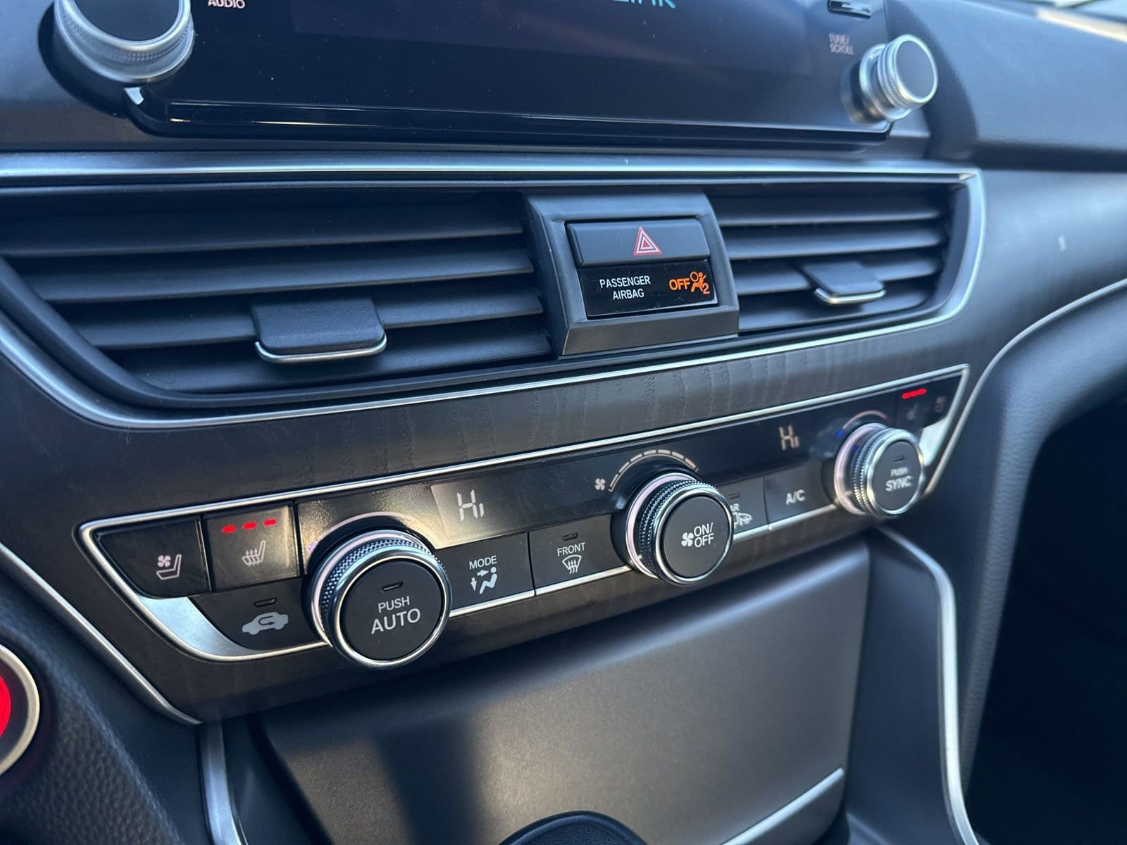 Thumbnail: 2018 Honda Accord - 27