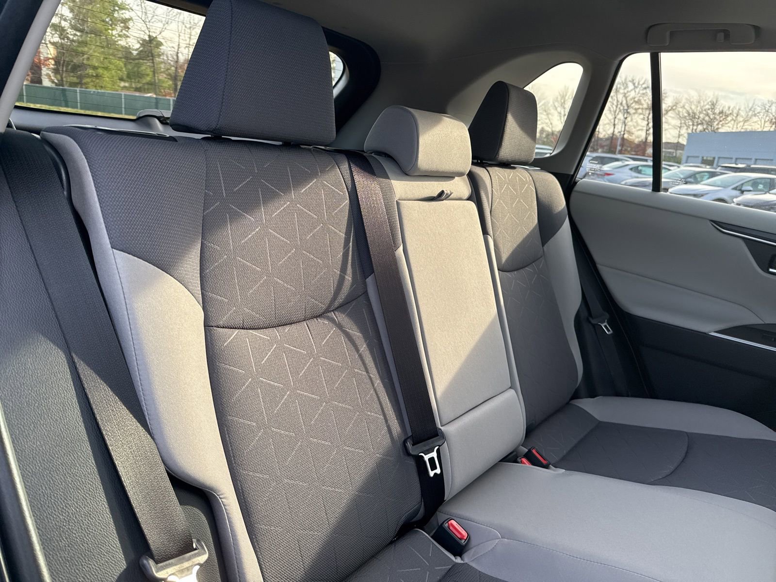 Thumbnail: 2025 Toyota RAV4 - 15