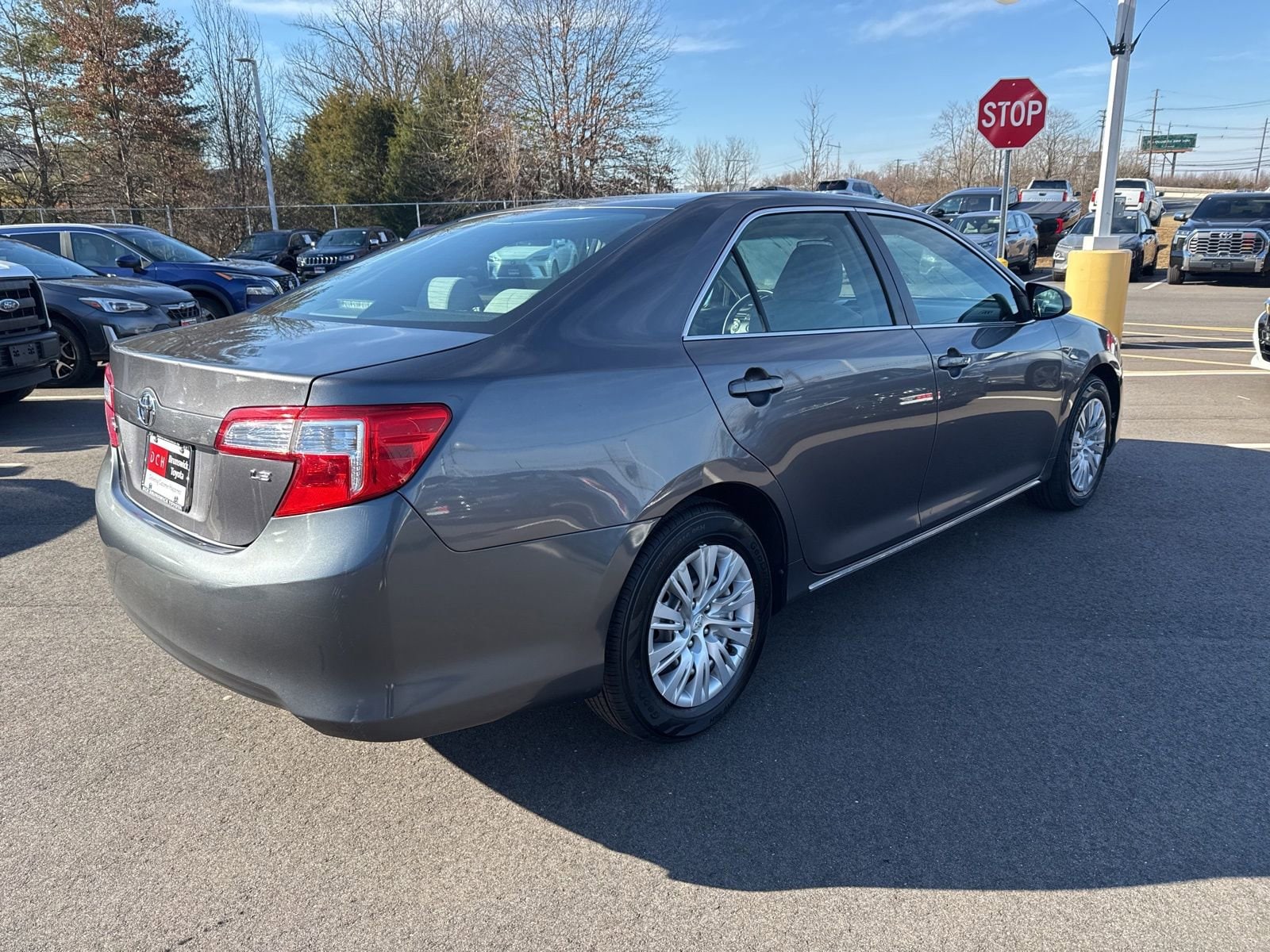 Thumbnail: 2014 Toyota Camry - 6