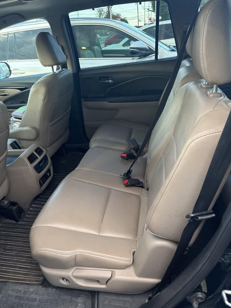 Thumbnail: 2016 Honda Pilot - 6