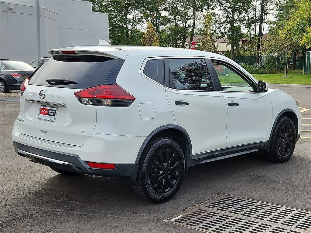 2018 Nissan Rogue S photo 3