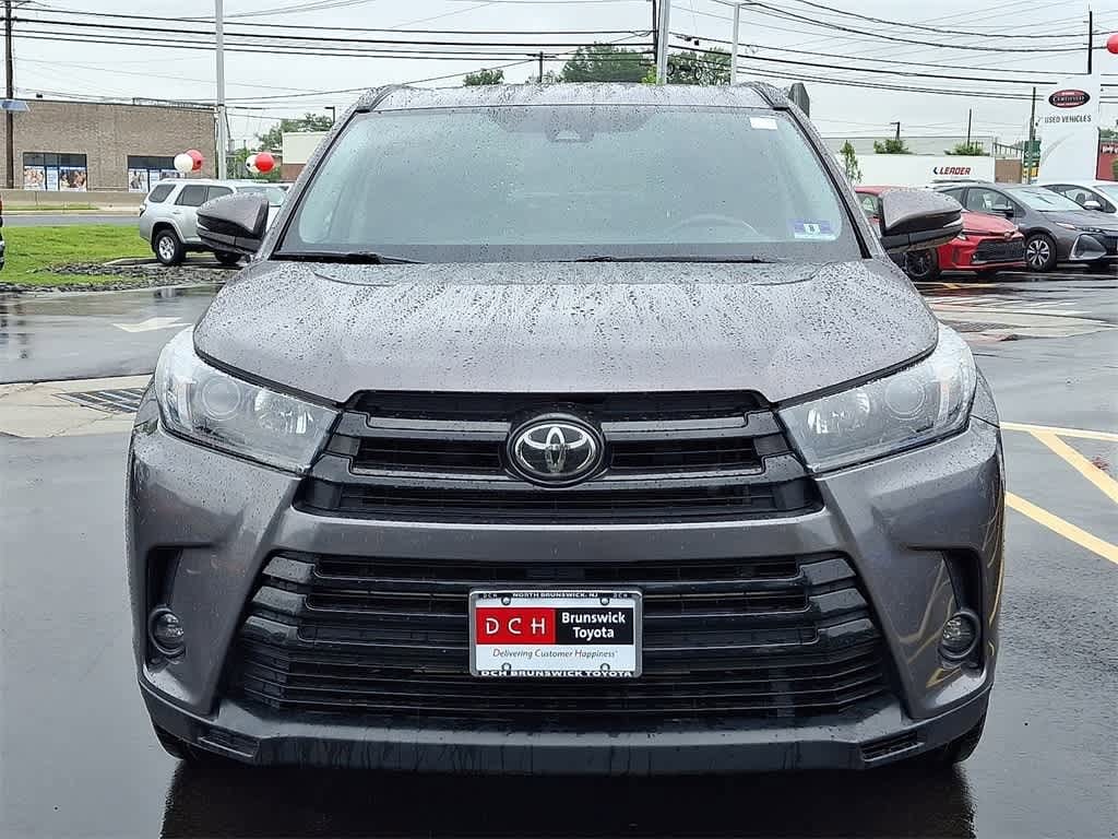 Used 2019 Toyota Highlander SE with VIN 5TDJZRFH6KS600582 for sale in North Brunswick, NJ