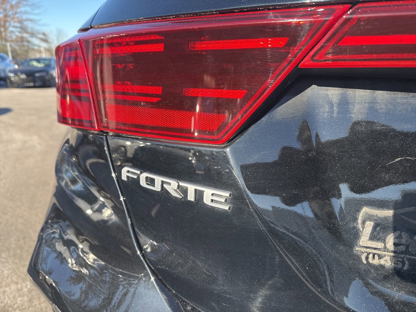 Thumbnail: 2023 Kia Forte - 16