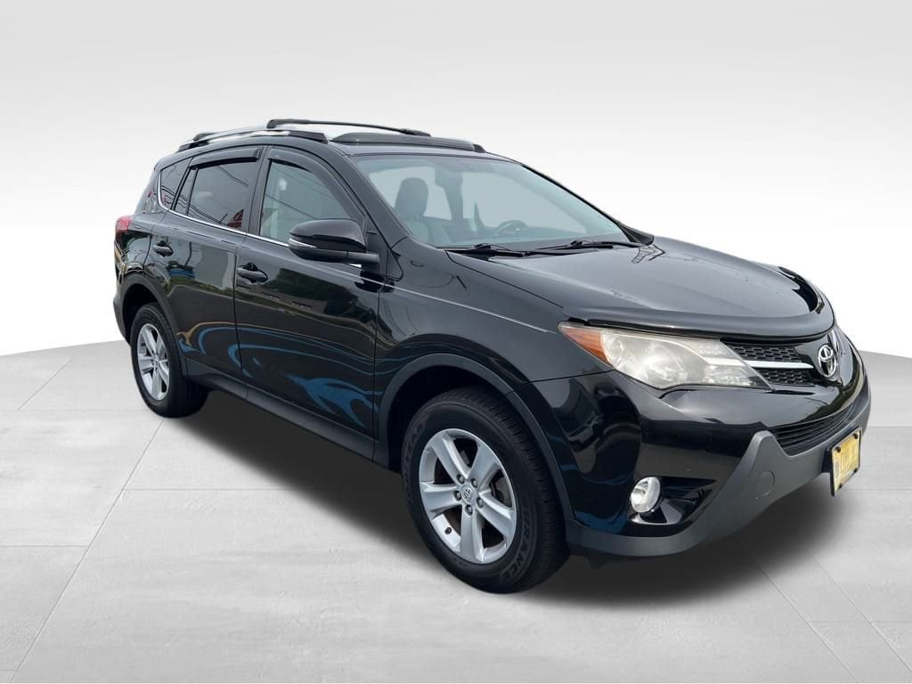 Thumbnail: 2014 Toyota RAV4 - 2