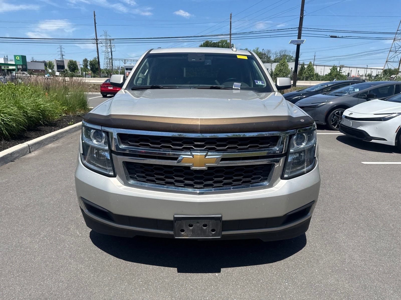 Used 2017 Chevrolet Suburban LT with VIN 1GNSKHKCXHR133307 for sale in North Brunswick Township, NJ