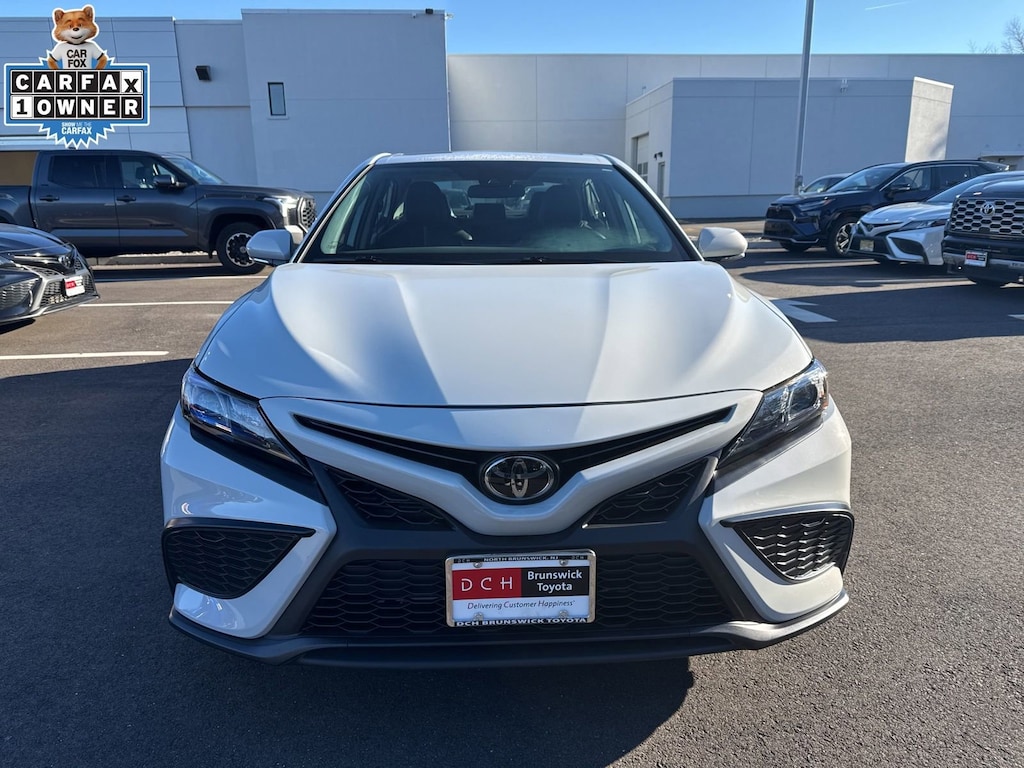 Used 2022 Toyota Camry SE Sedan