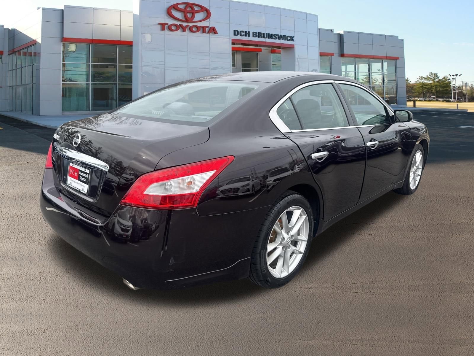 Thumbnail: 2011 Nissan Maxima - 5