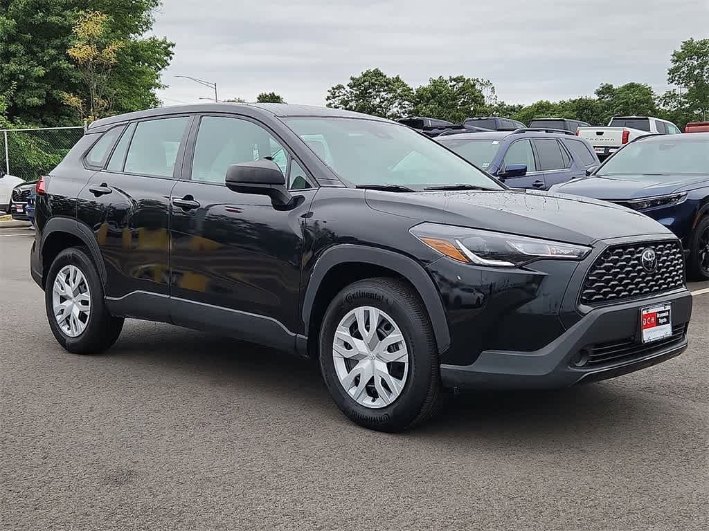 Thumbnail: 2022 Toyota Corolla Cross - 3