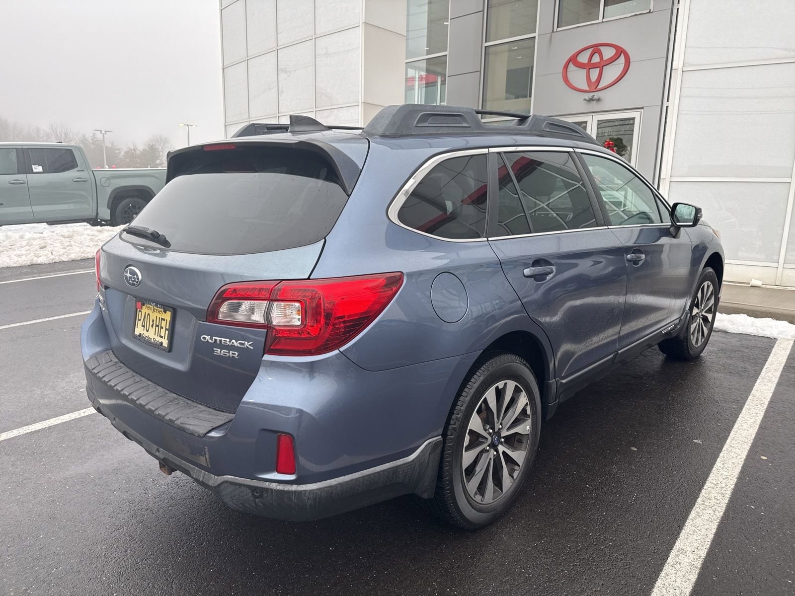 Thumbnail: 2017 Subaru Outback - 3