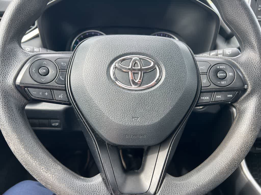 Thumbnail: 2019 Toyota RAV4 - 15