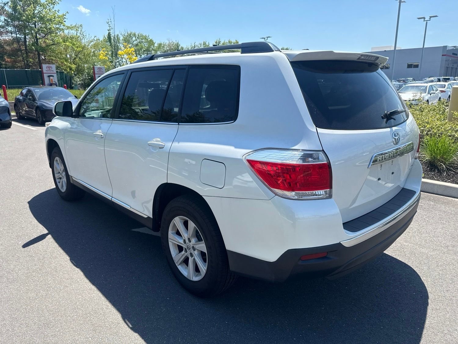Thumbnail: 2012 Toyota Highlander - 14