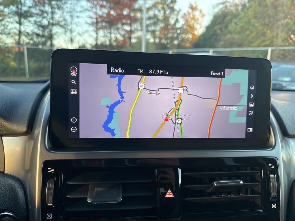 Thumbnail: 2022 Lexus GX - 26