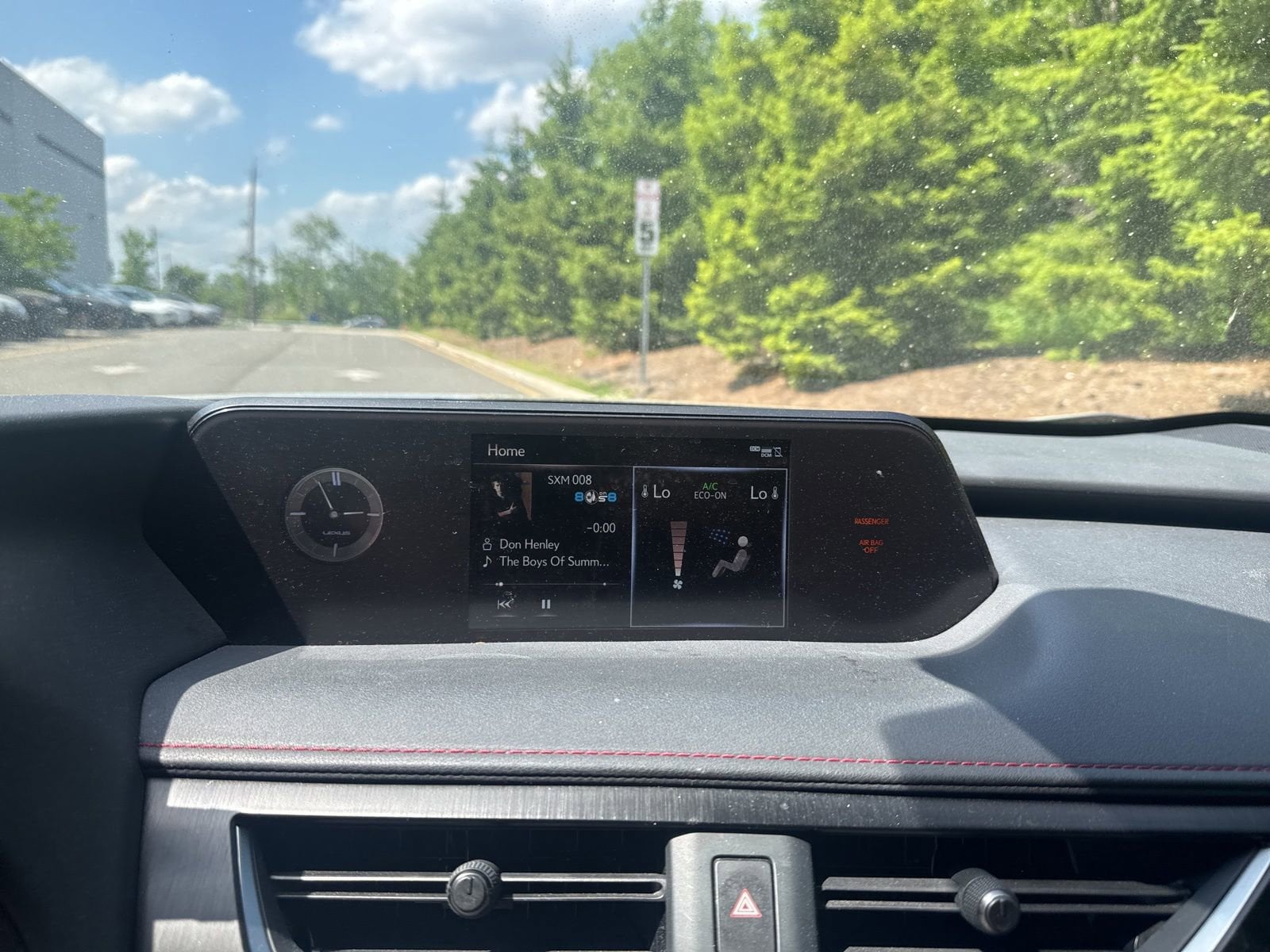 Thumbnail: 2019 Lexus UX - 28