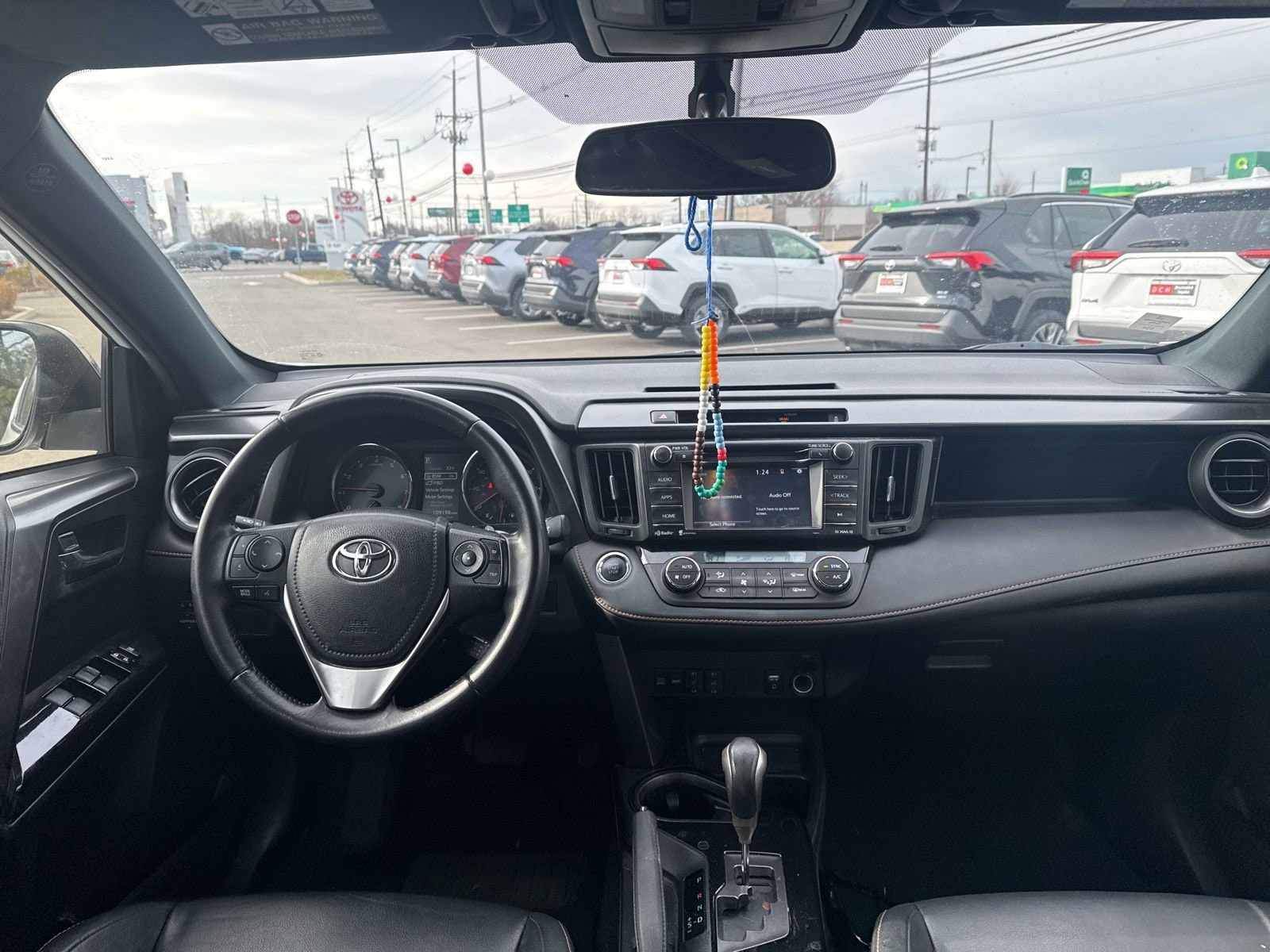 Thumbnail: 2016 Toyota RAV4 - 24