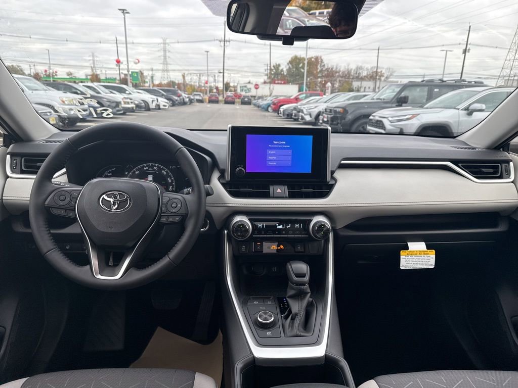 Thumbnail: 2025 Toyota RAV4 - 17