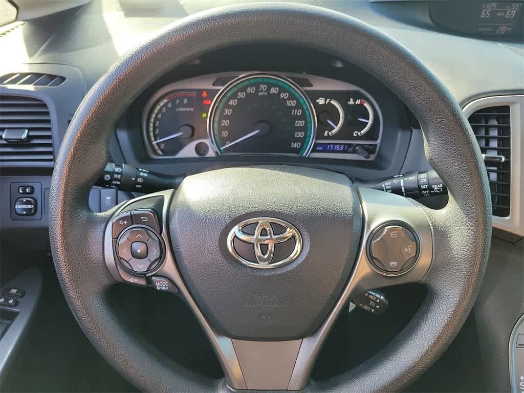 2015 Toyota Venza LE 24