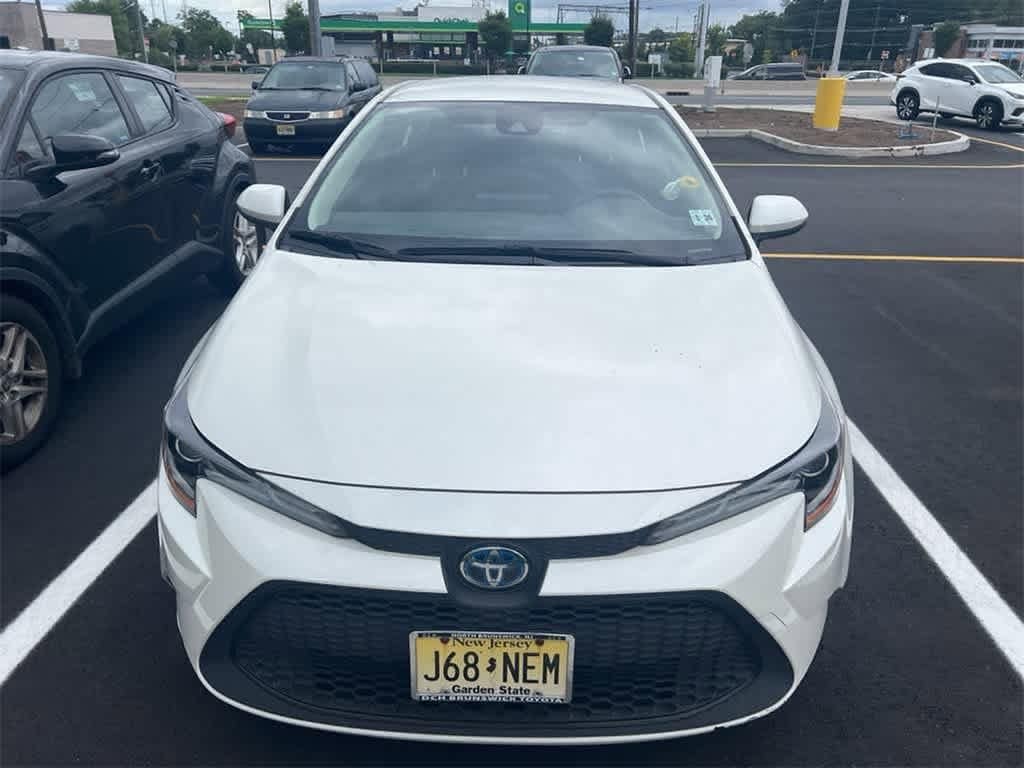 Used 2021 Toyota Corolla LE with VIN JTDEAMDE5MJ001564 for sale in North Brunswick, NJ