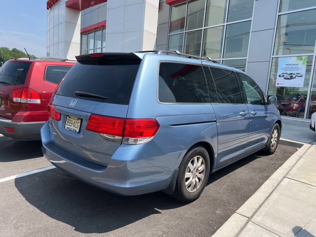 Thumbnail: 2010 Honda Odyssey - 3