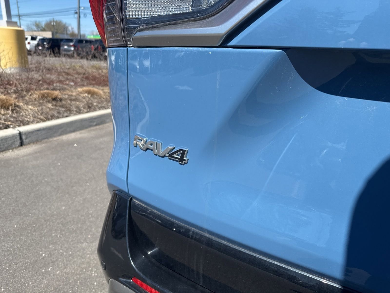 Thumbnail: 2024 Toyota RAV4 - 16