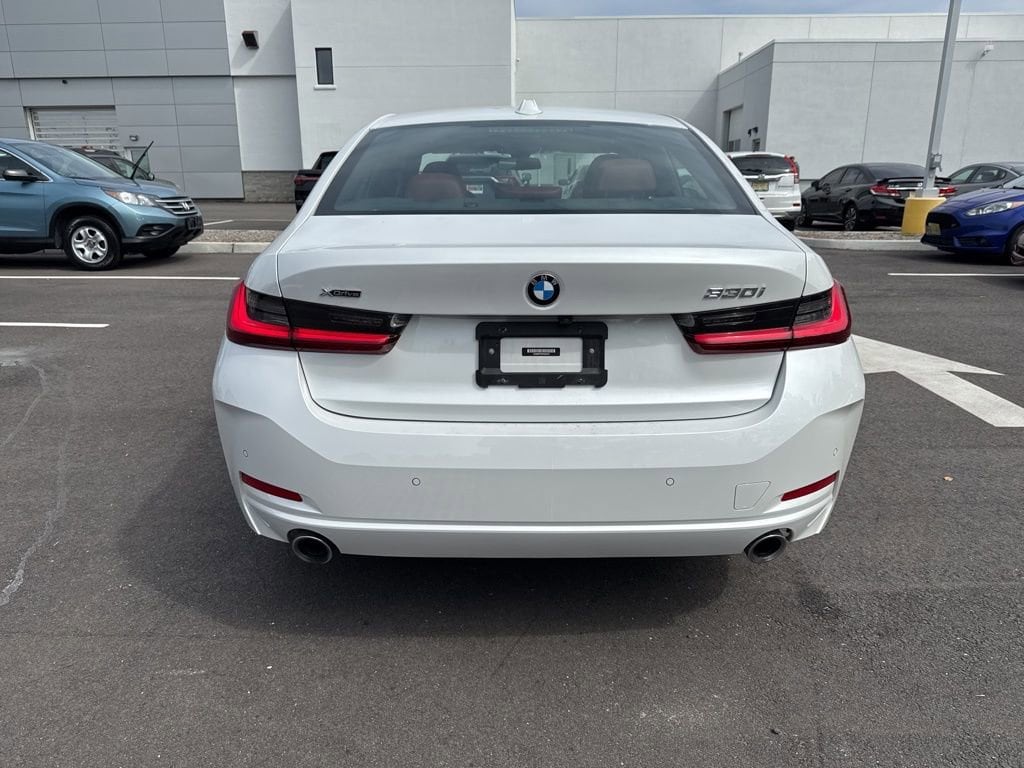 Thumbnail: 2023 BMW 3 Series - 14