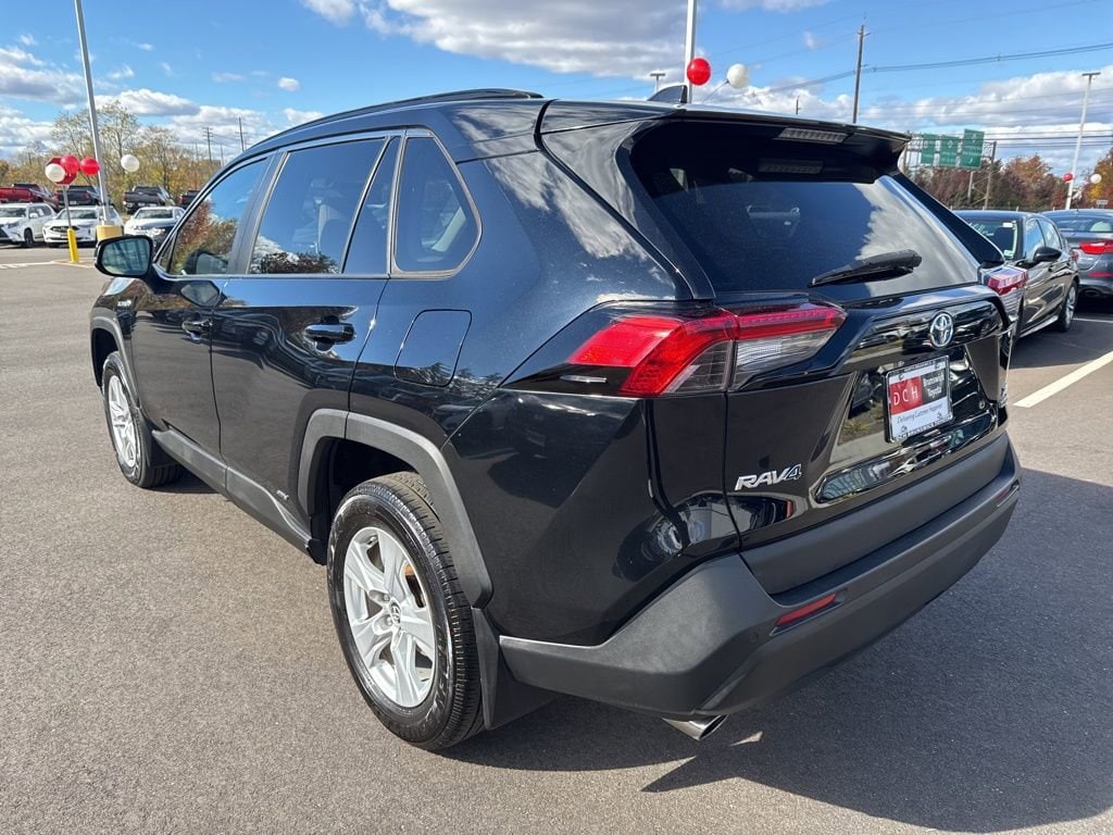 Thumbnail: 2019 Toyota RAV4 - 13
