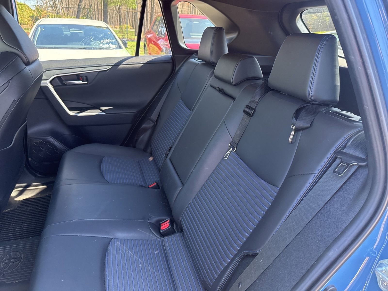 Thumbnail: 2024 Toyota RAV4 - 21