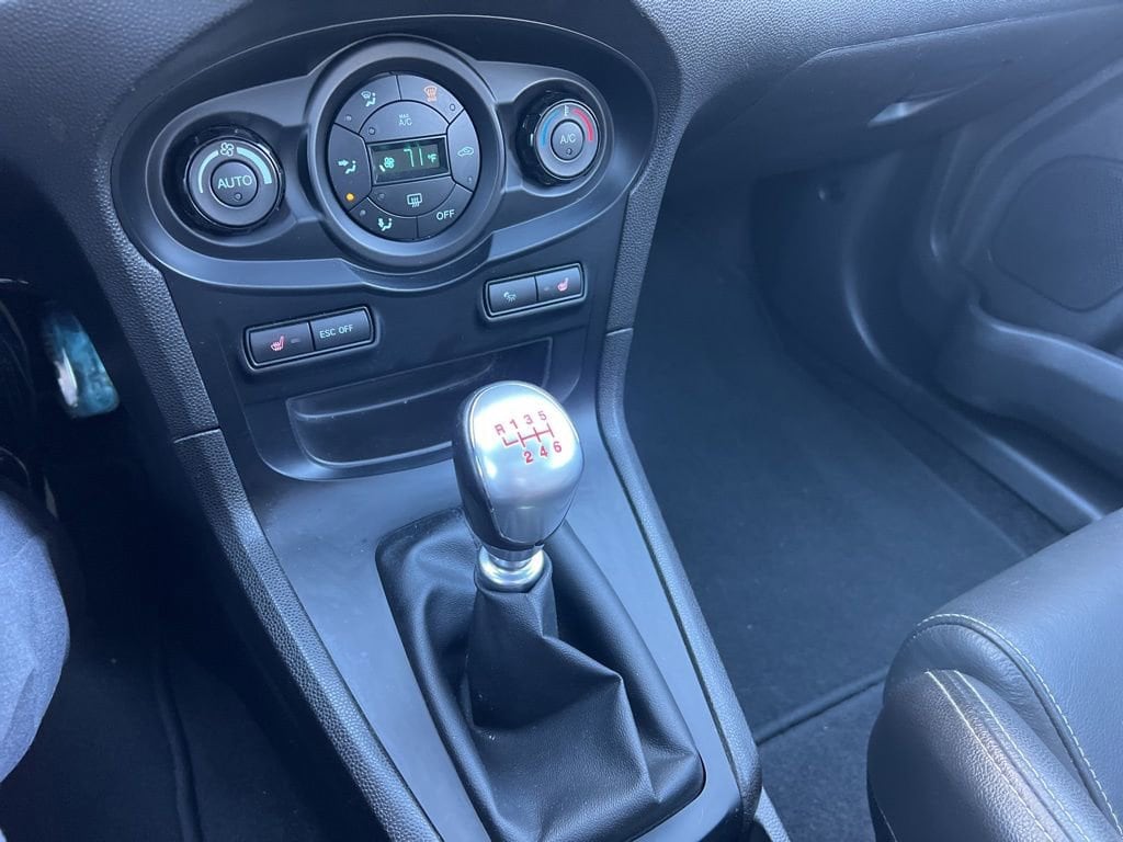 Thumbnail: 2016 Ford Fiesta - 21