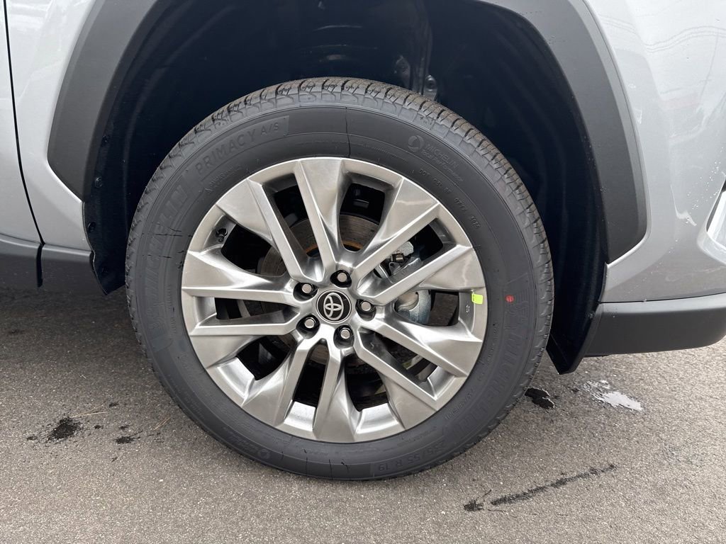 Thumbnail: 2025 Toyota RAV4 - 8