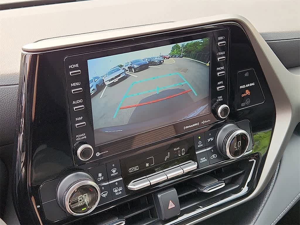 2022 Toyota Highlander LE 23