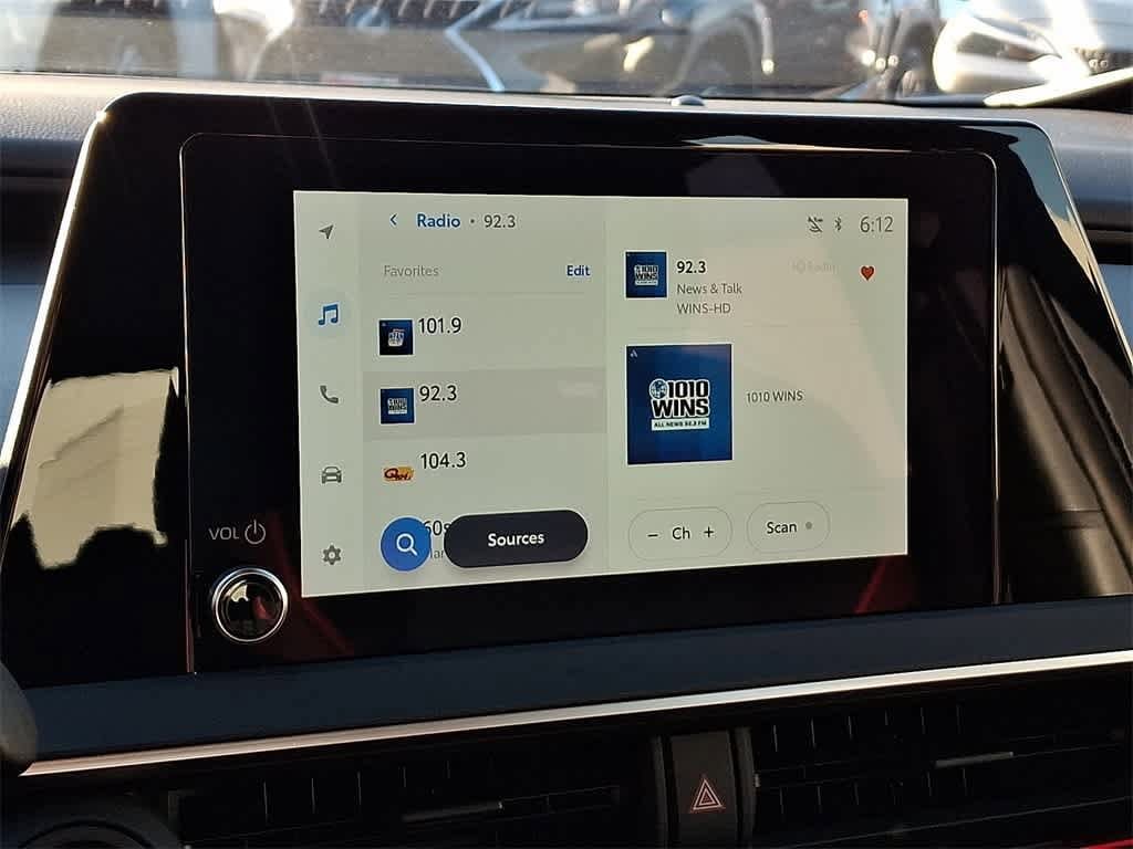 Thumbnail: 2024 Toyota Prius Prime - 19