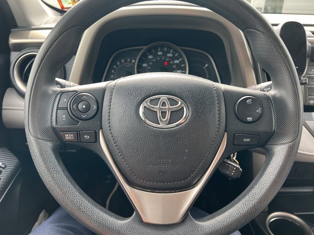 Thumbnail: 2014 Toyota RAV4 - 19