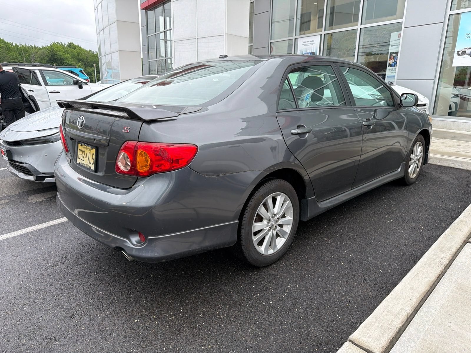 Thumbnail: 2010 Toyota Corolla - 5
