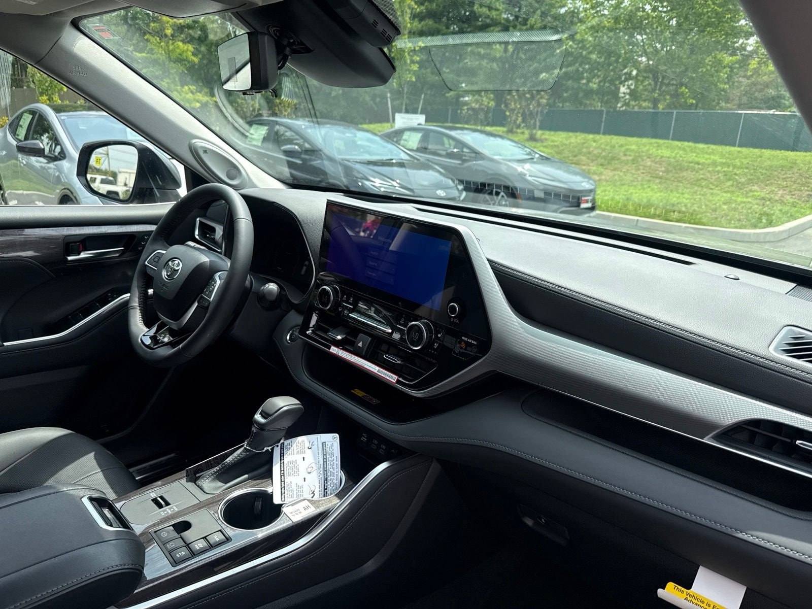 Thumbnail: 2026 Toyota Highlander - 15