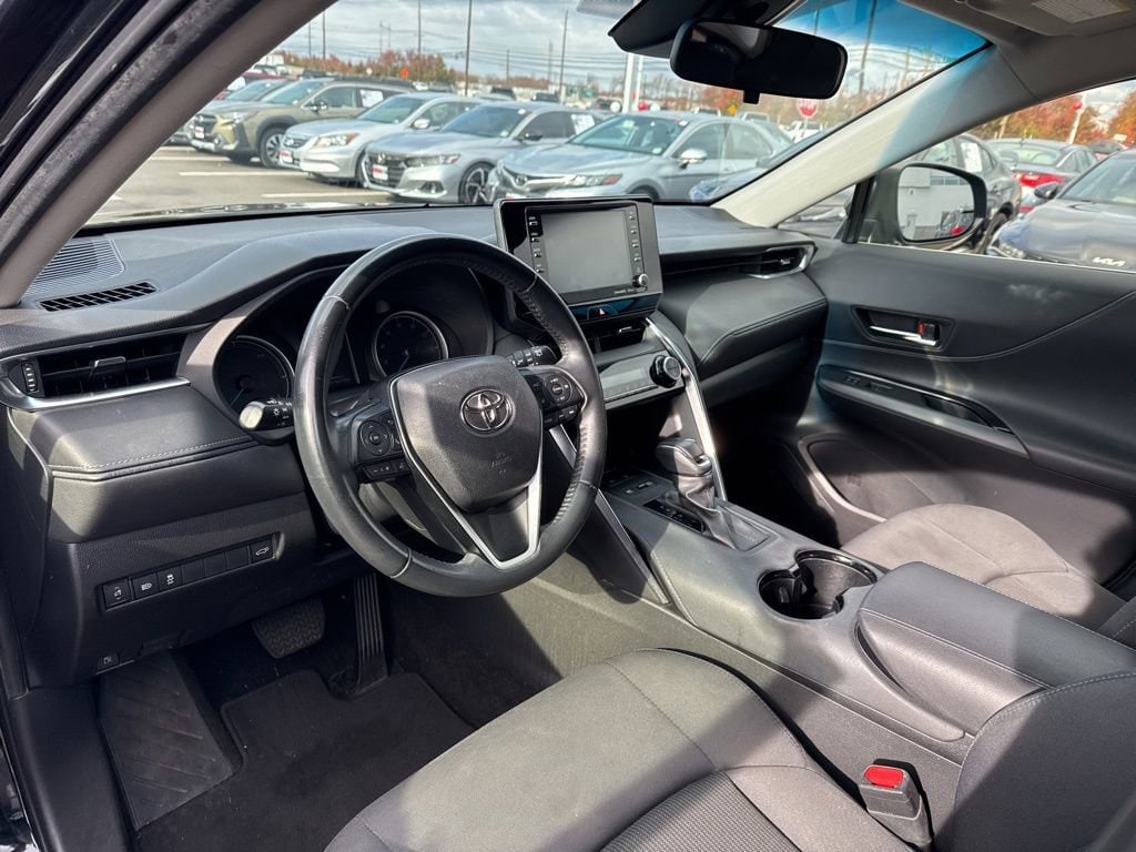 Thumbnail: 2021 Toyota Venza - 19