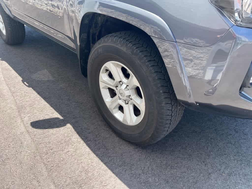 Thumbnail: 2023 Toyota 4Runner - 22