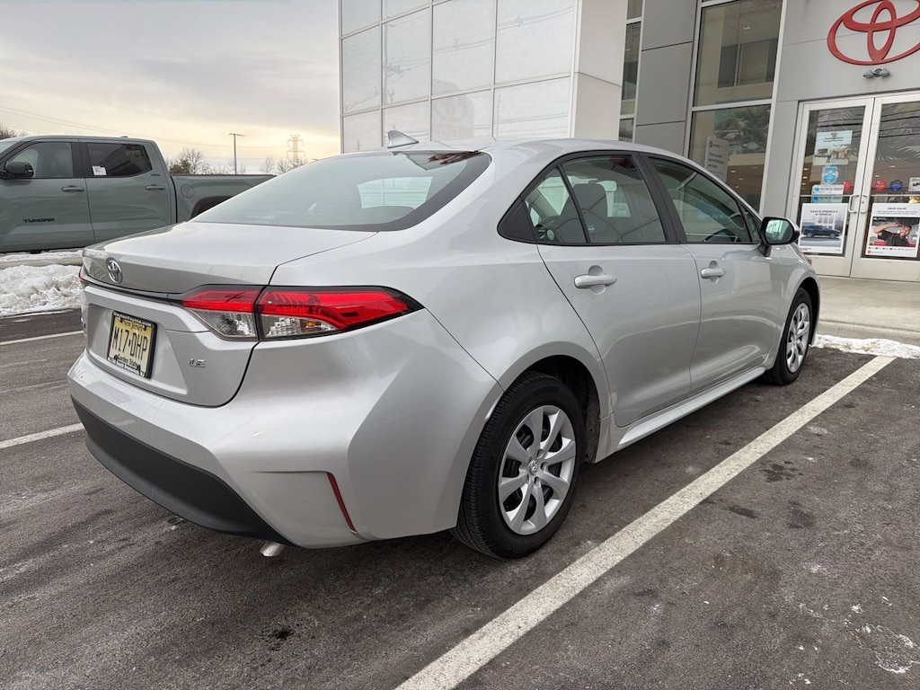 Used 2024 Toyota Corolla LE Sedan