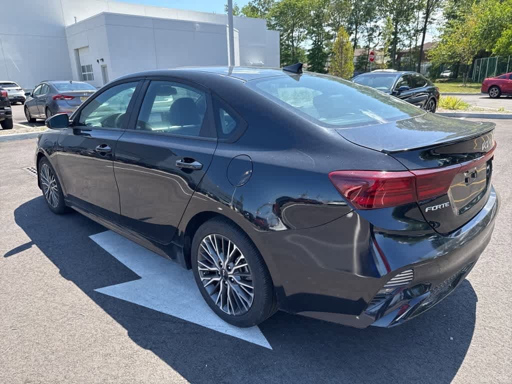 Thumbnail: 2023 Kia Forte - 4