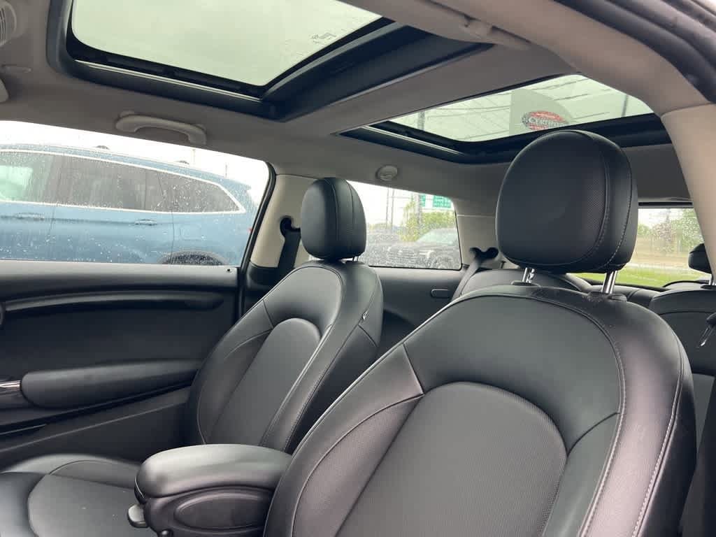 2014 MINI Cooper Hardtop  6