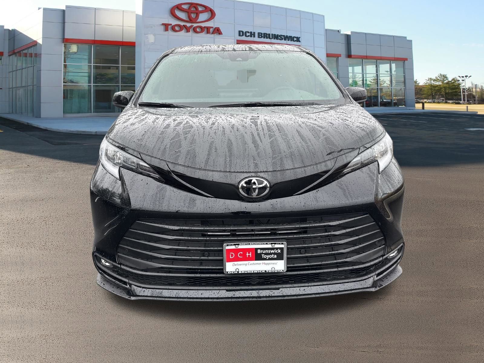 Thumbnail: 2026 Toyota Sienna - 2