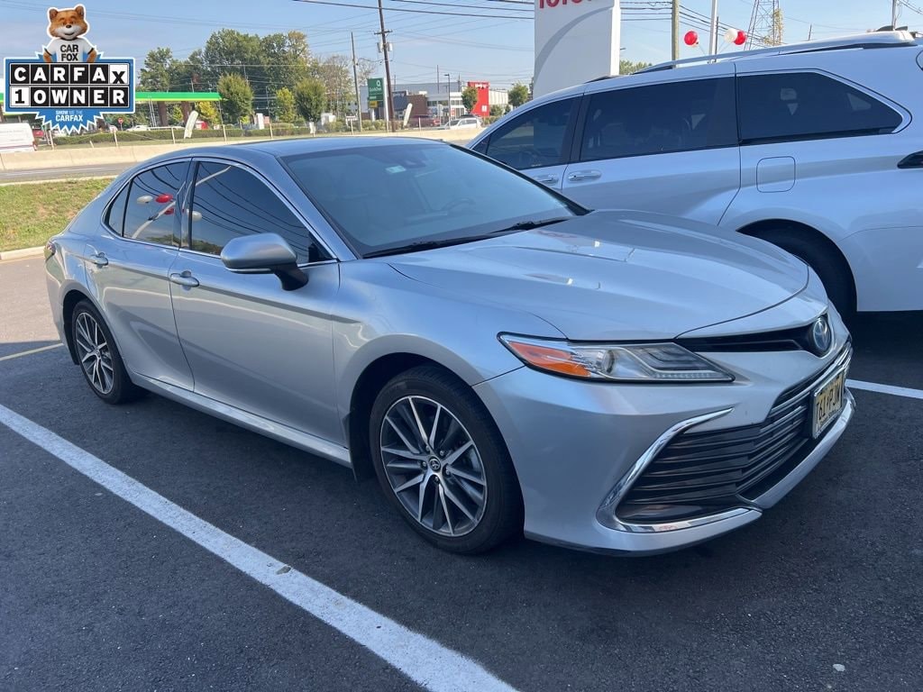Used 2022 Toyota Camry Hybrid XLE Sedan