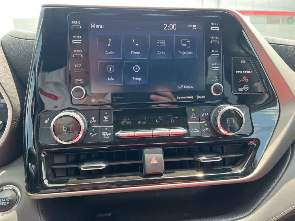 Thumbnail: 2022 Toyota Highlander - 20