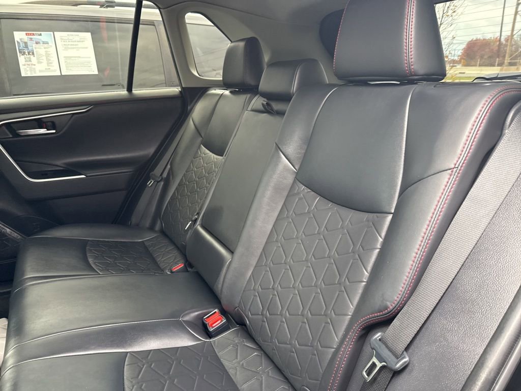 Thumbnail: 2020 Toyota RAV4 - 28